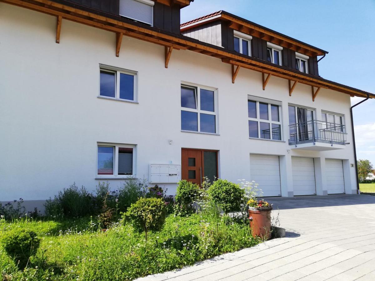 Ferienwohnungen Weishaupt, Pfingstweider Str. 30 Meckenbeuren Dış mekan fotoğraf