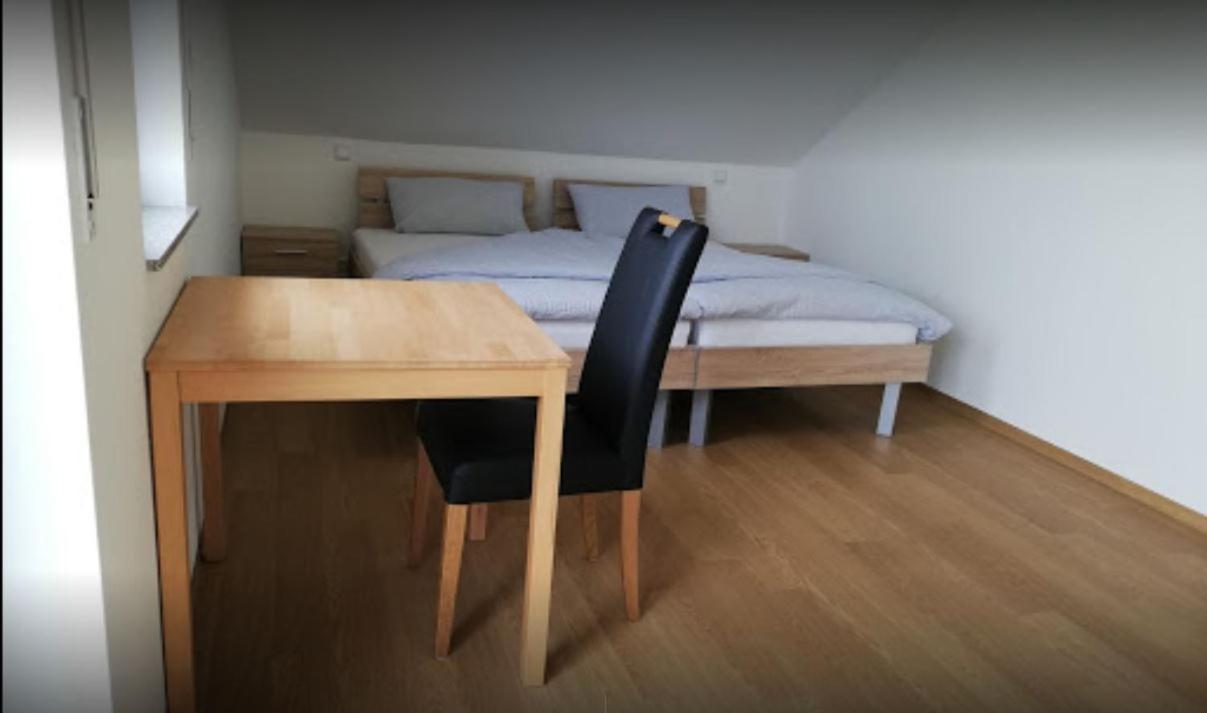 Ferienwohnungen Weishaupt, Pfingstweider Str. 30 Meckenbeuren Dış mekan fotoğraf
